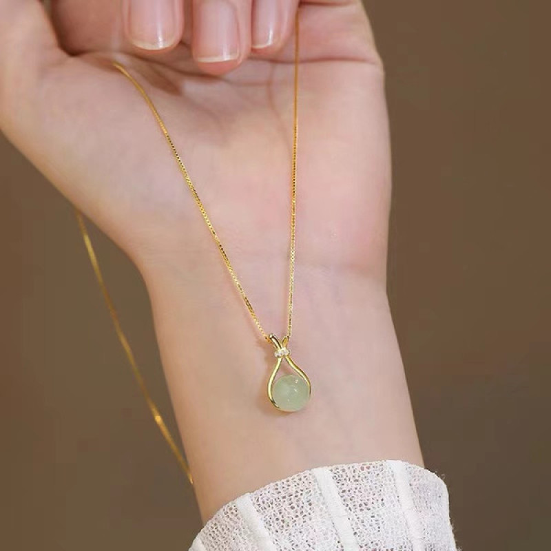Lucky bag necklace