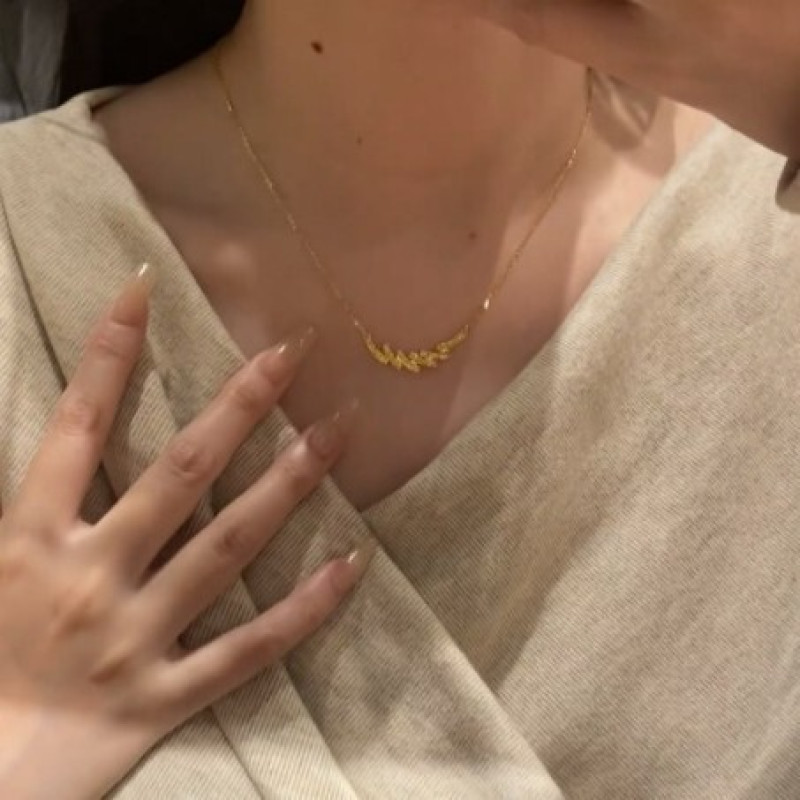 Golden Crushed Ice Wave Necklace