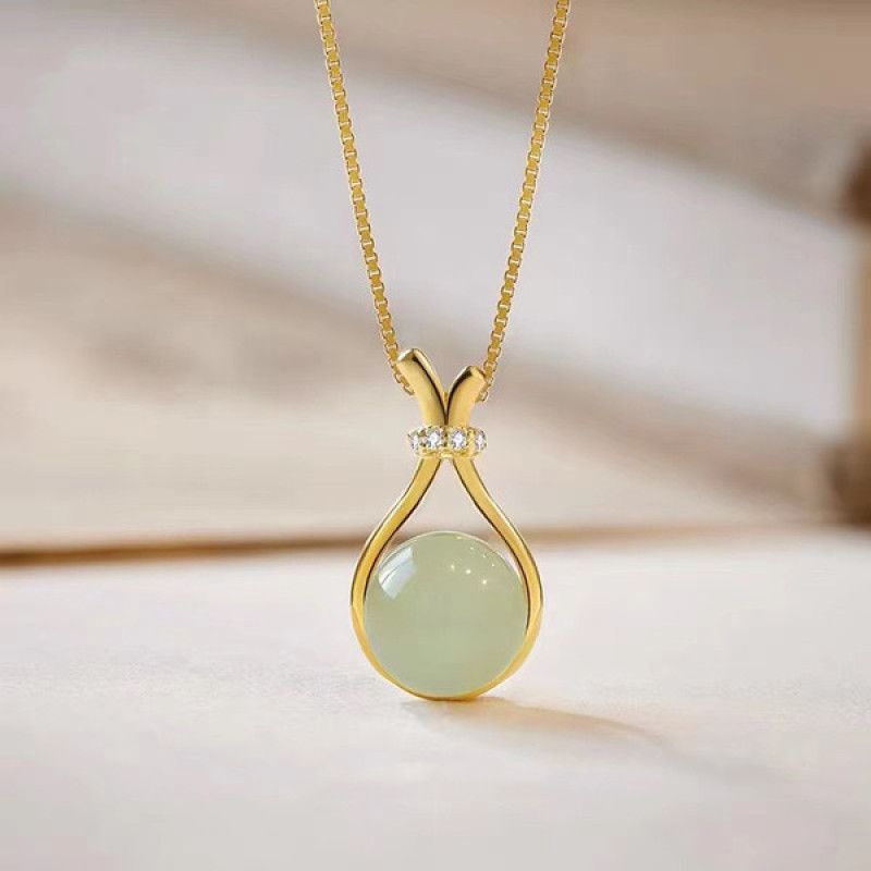 Lucky bag necklace
