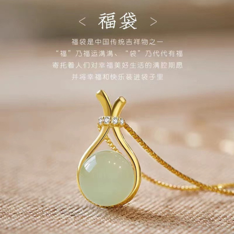 Lucky bag necklace