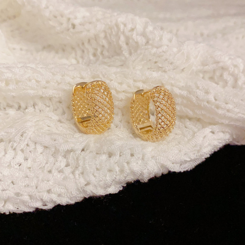 Trendy Golden Mesh Hoop Earrings.