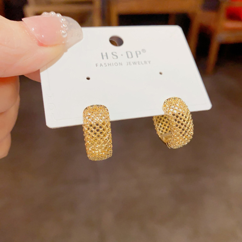 Trendy Golden Mesh Hoop Earrings.